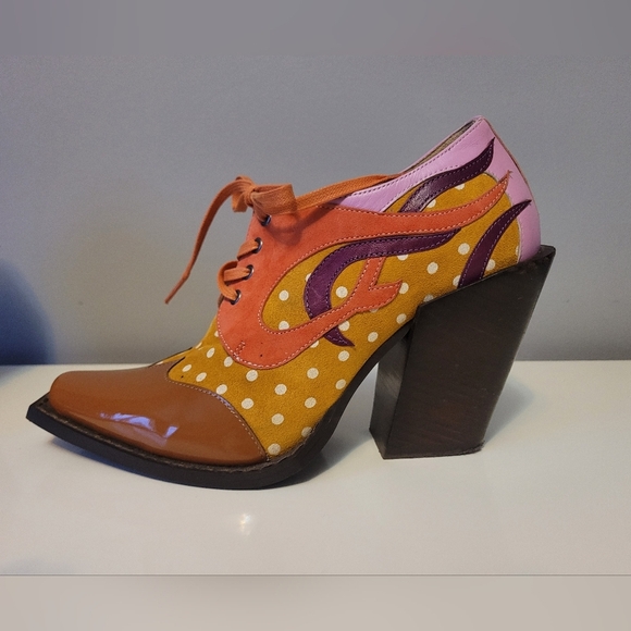 Fluevog Signature Dali Contrast Lace Up Shoes, VGUC, size 9 - Picture 6 of 13